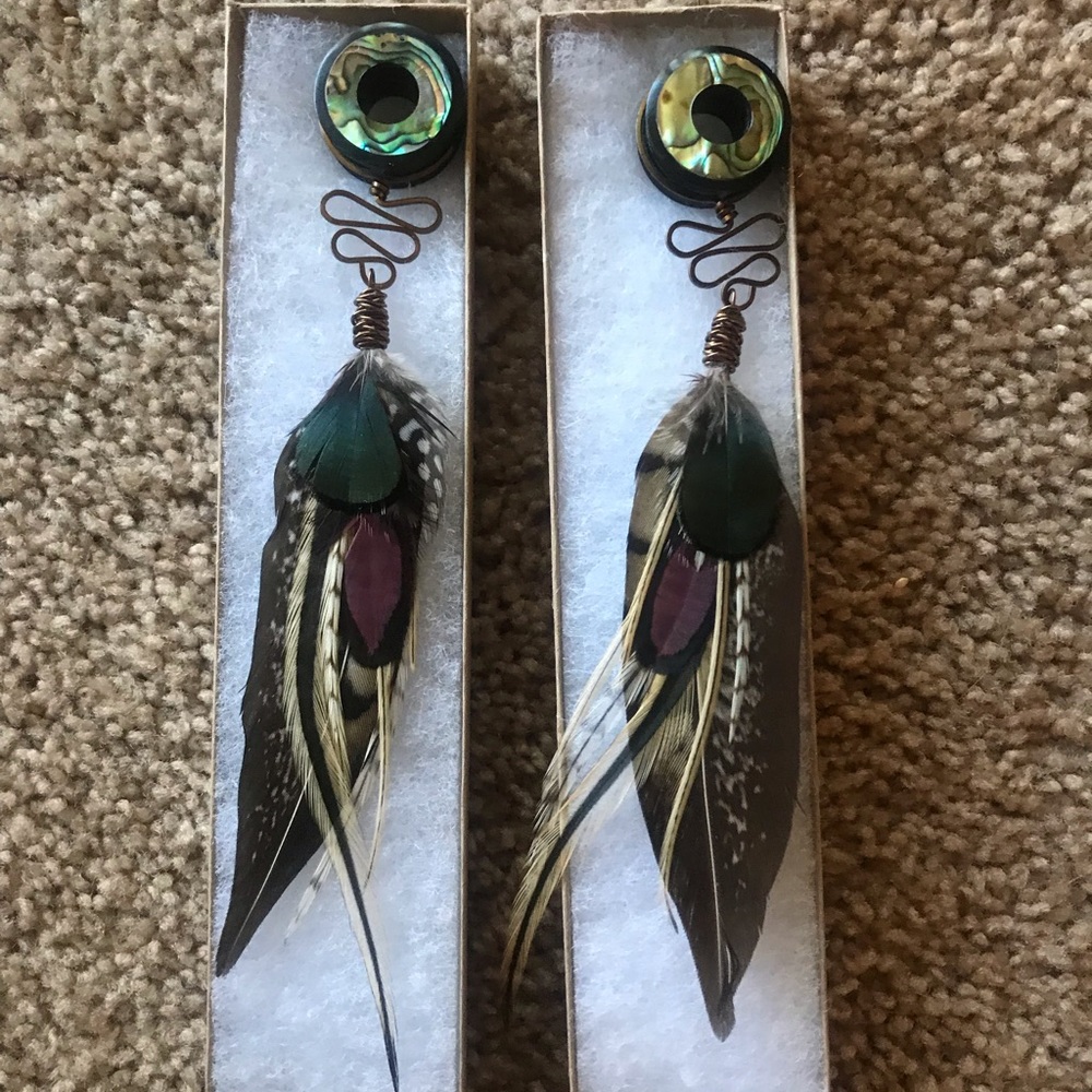 1" gauges / 25mm abalone tunnels